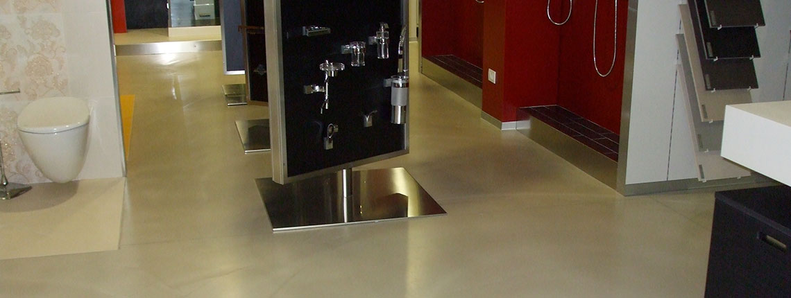 pavimenti in resina decorativa per showroom