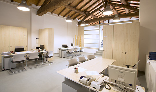 Rivestimenti in ceramica per uffici