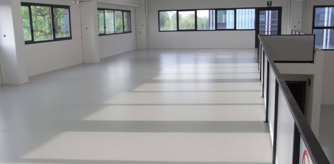 pavimento in resina poliuretanica per ambienti domestici o lavorativi